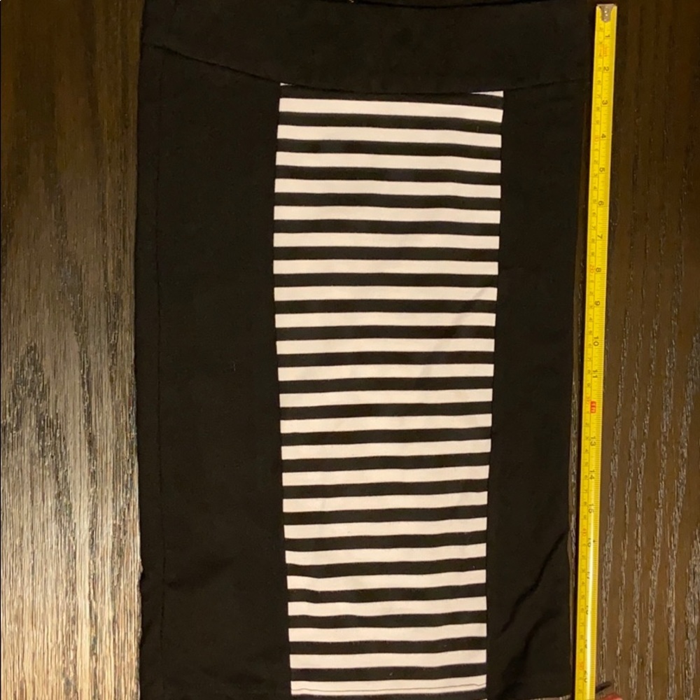 Arden B Black & White Striped Pencil Skirt Size XS - Picture 4 of 6